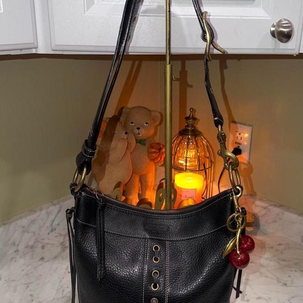 Vintage Coach Chelsea Laced Bag Style No. 10399 crafted in black pebble leather